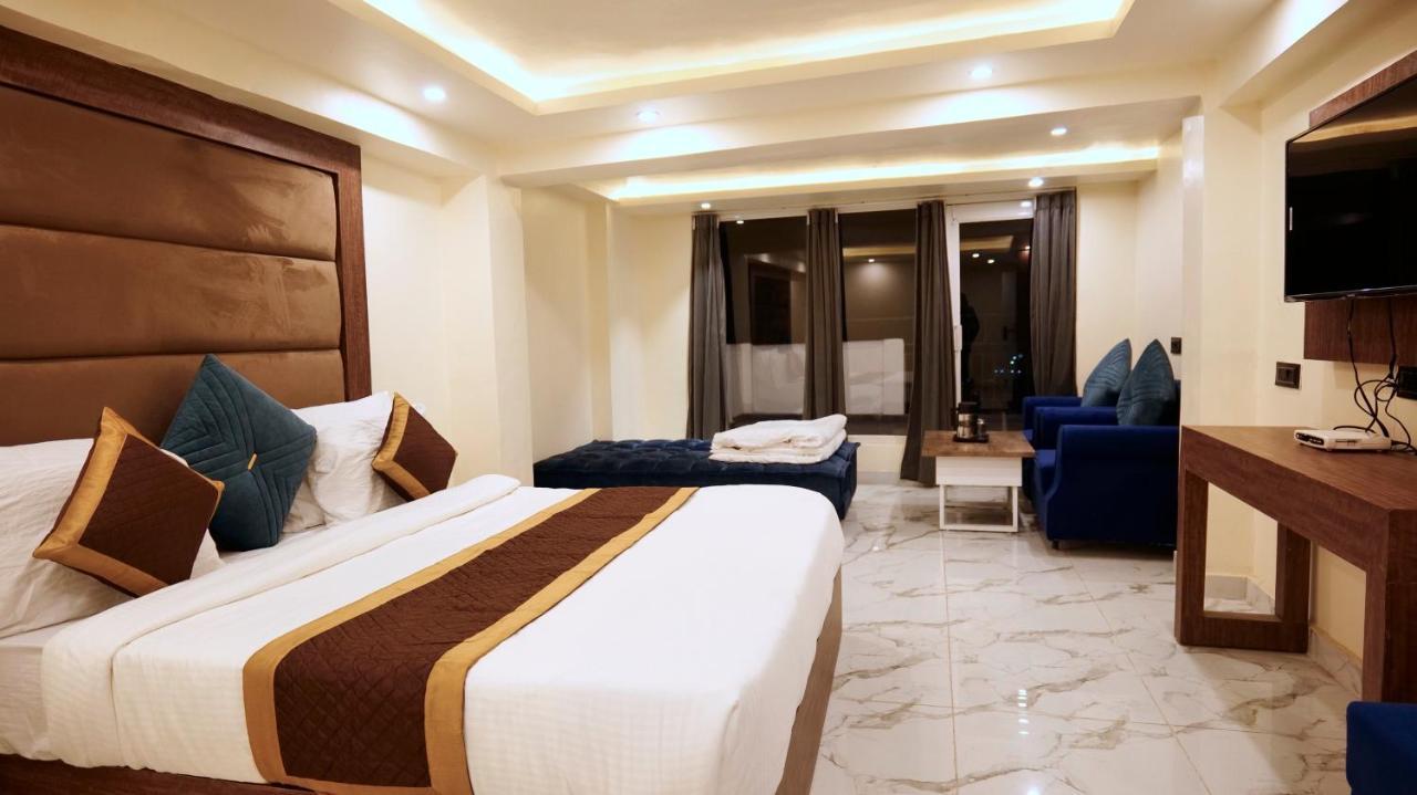 Hotel Brite Star Mussoorie Ngoại thất bức ảnh