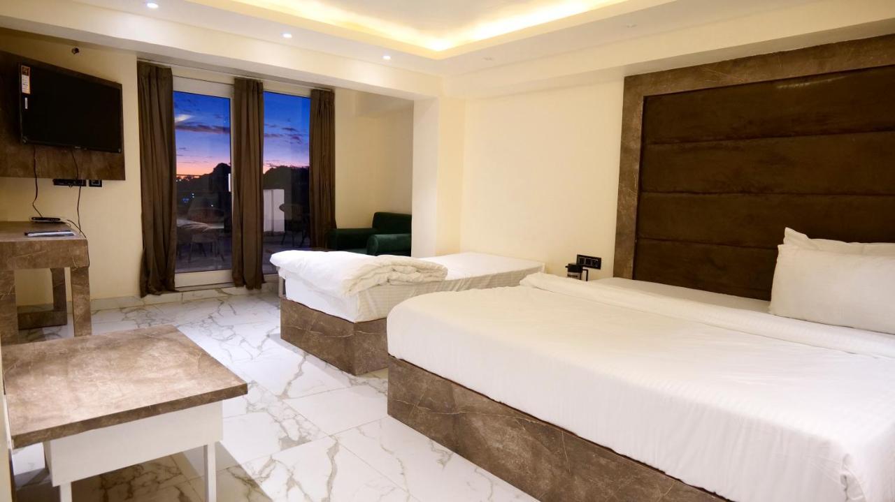 Hotel Brite Star Mussoorie Ngoại thất bức ảnh