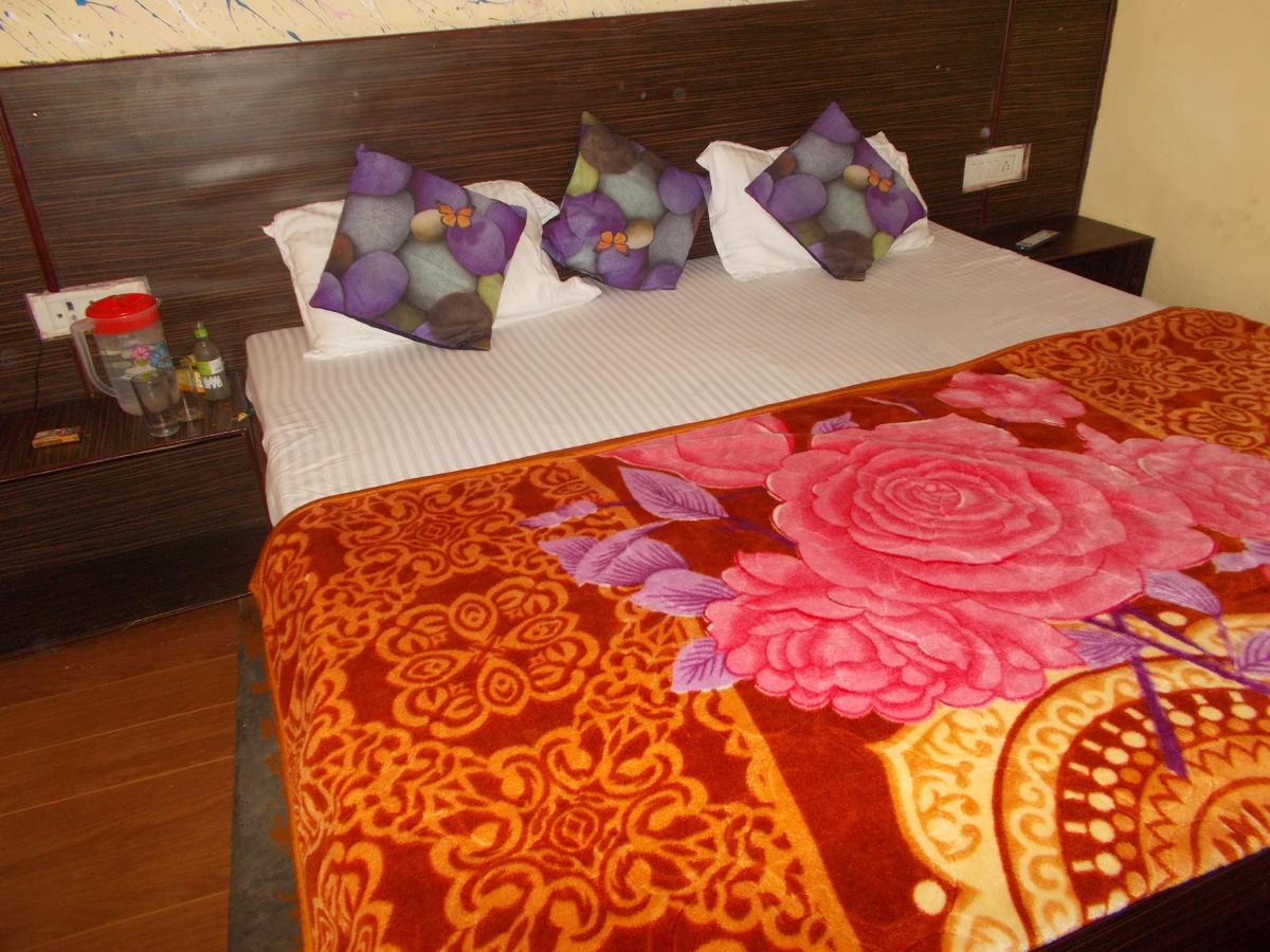 Hotel Brite Star Mussoorie Ngoại thất bức ảnh